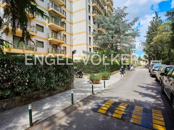 appartamento in vendita a Palermo in zona Libertà