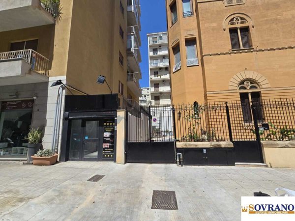 locale commerciale in vendita a Palermo