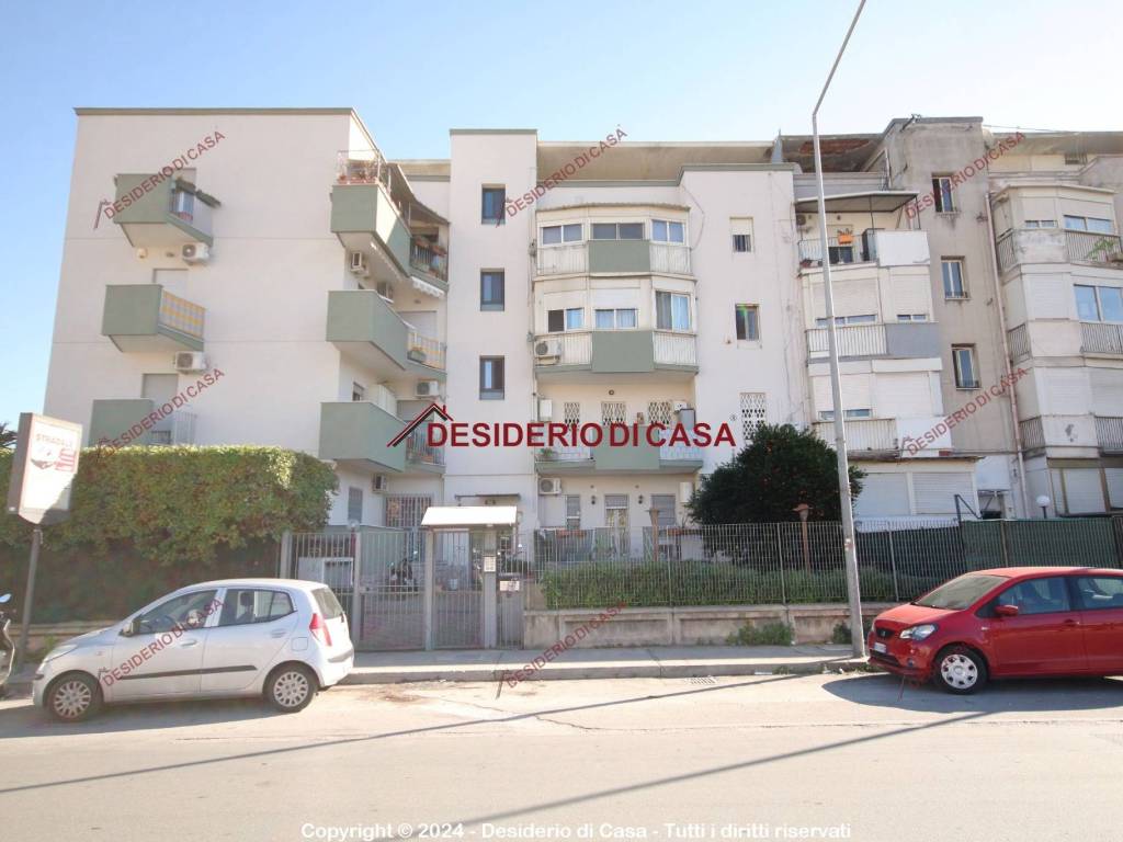 appartamento in vendita a Palermo in zona Malaspina/Palagonia