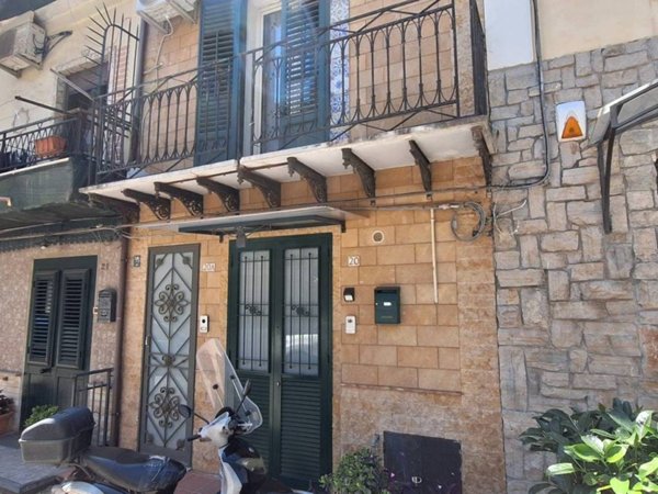 appartamento in vendita a Palermo in zona Uditore