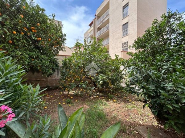 appartamento in vendita a Palermo in zona Chiavelli