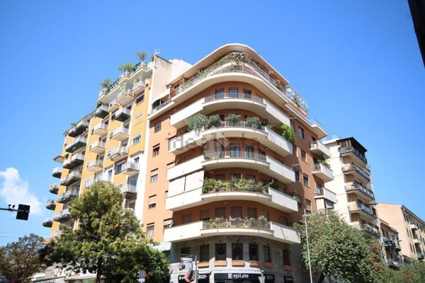 appartamento in vendita a Palermo in zona Libertà