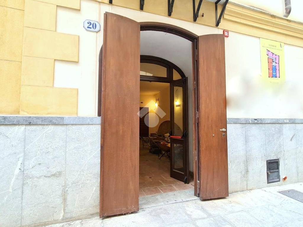 negozio in vendita a Palermo in zona Centro storico