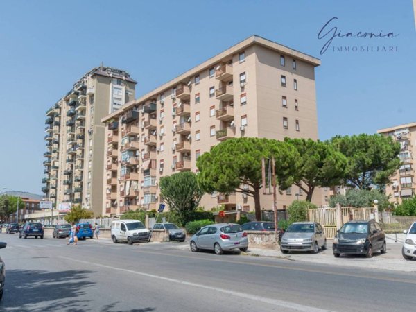 appartamento in vendita a Palermo