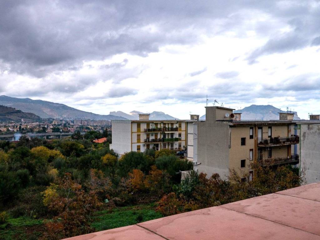 appartamento in vendita a Palermo in zona Villagrazia/Falsomiele