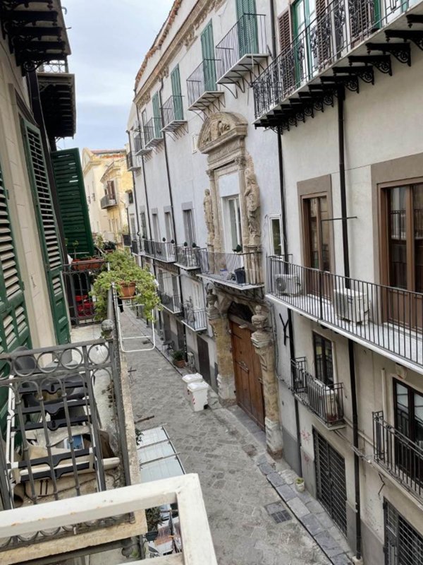 appartamento in vendita a Palermo in zona Centro storico