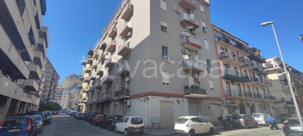 appartamento in vendita a Palermo in zona Montepellegrino