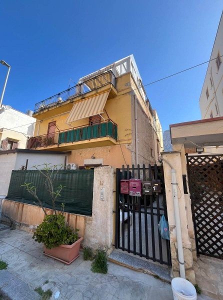 appartamento in vendita a Palermo in zona Sferracavallo