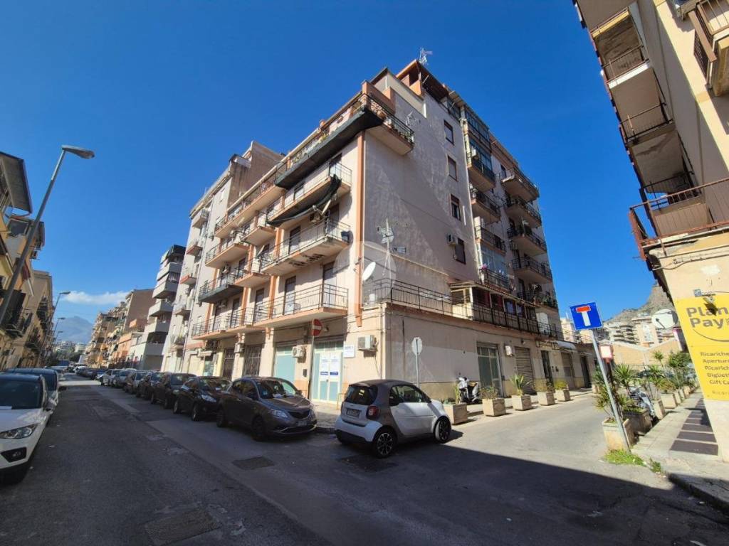 appartamento in vendita a Palermo in zona Montepellegrino