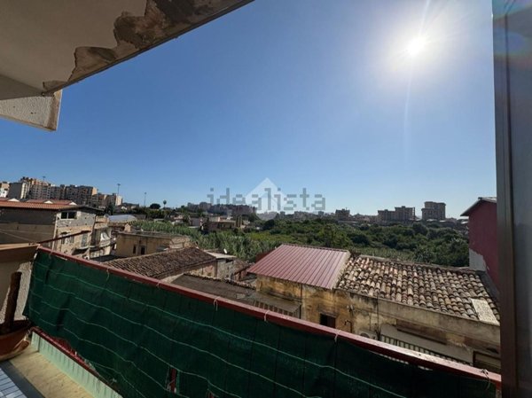 appartamento in vendita a Palermo in zona Oreto