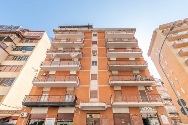 appartamento in vendita a Palermo in zona Montegrappa / Santa Rosalia