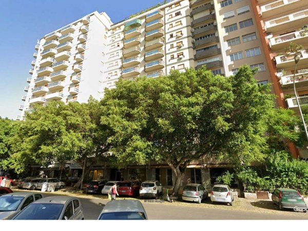 appartamento in vendita a Palermo in zona Malaspina/Palagonia