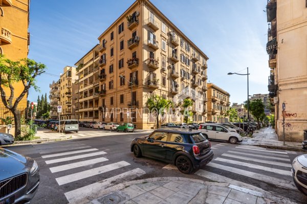 appartamento in vendita a Palermo in zona Libertà