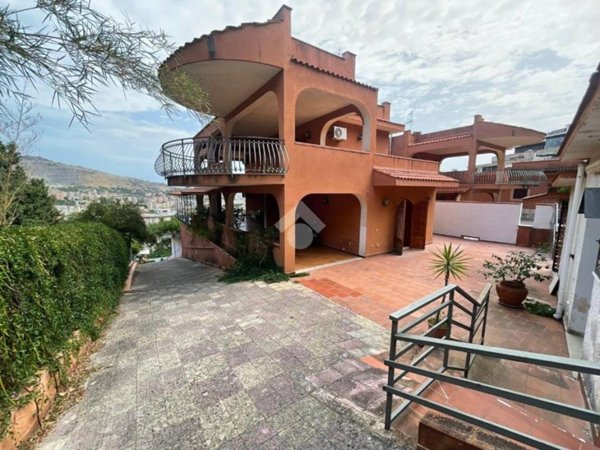 casa indipendente in vendita a Palermo in zona Baida