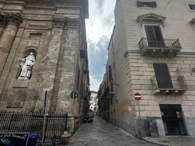 casa indipendente in vendita a Palermo in zona Centro storico