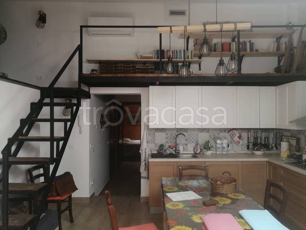 appartamento in vendita a Palermo in zona San Lorenzo