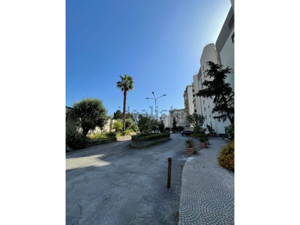 appartamento in vendita a Palermo in zona Montegrappa / Santa Rosalia