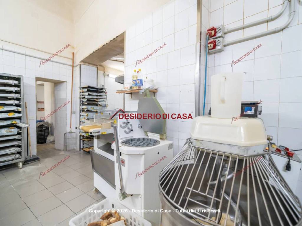 negozio in vendita a Palermo in zona Centro storico