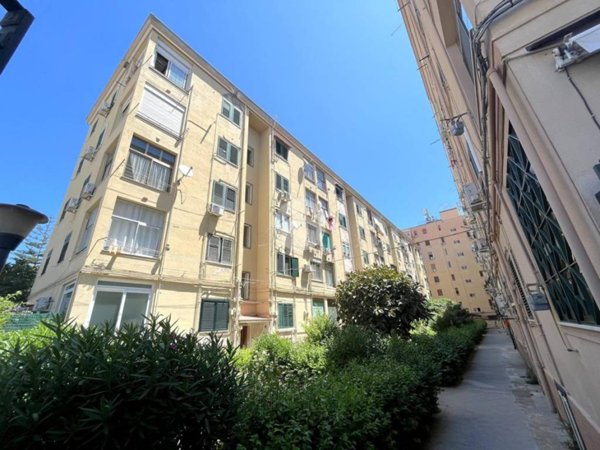 appartamento in vendita a Palermo in zona Zisa