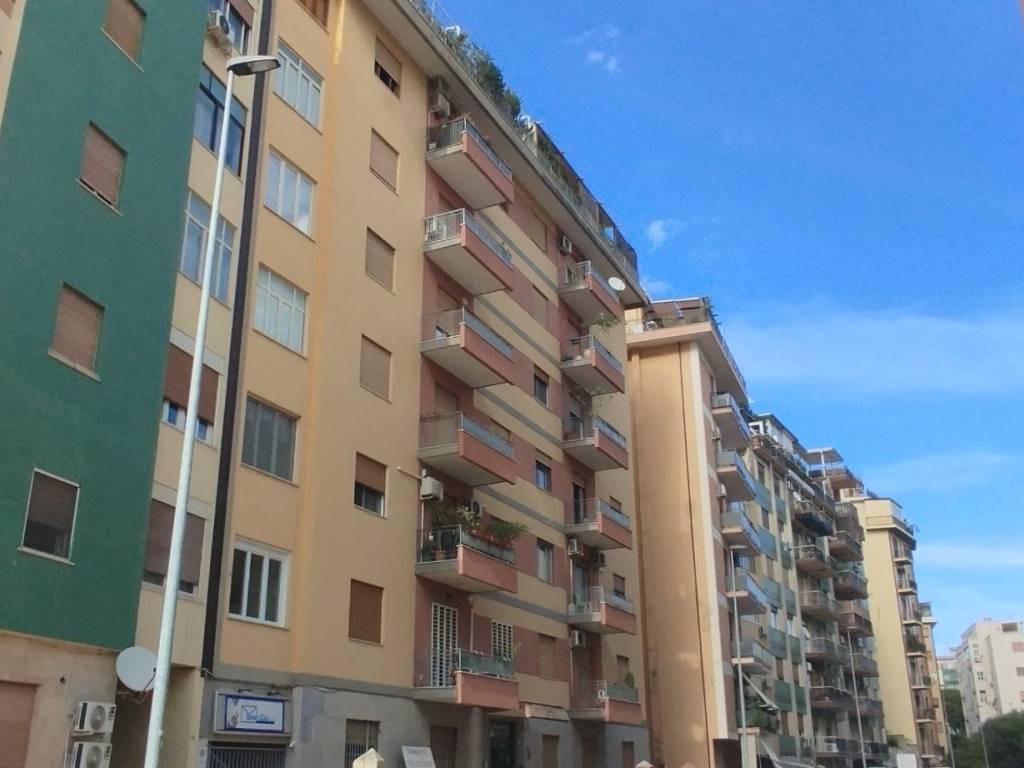 appartamento in vendita a Palermo in zona Libertà