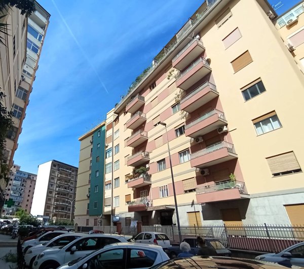 appartamento in vendita a Palermo