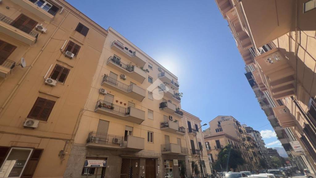 appartamento in vendita a Palermo in zona Libertà
