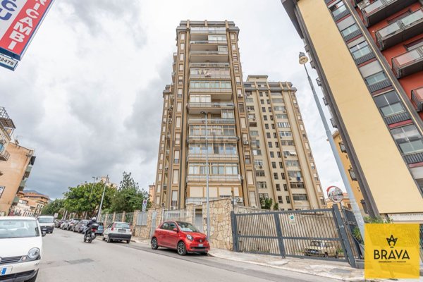 appartamento in vendita a Palermo in zona San Lorenzo