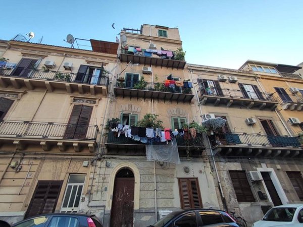 appartamento in vendita a Palermo in zona Zisa