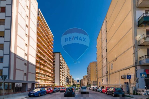 appartamento in vendita a Palermo in zona San Lorenzo