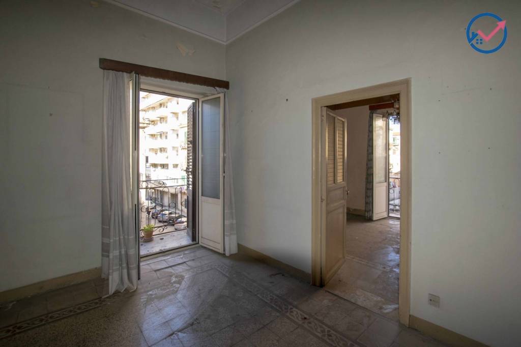 appartamento in vendita a Palermo in zona Zisa