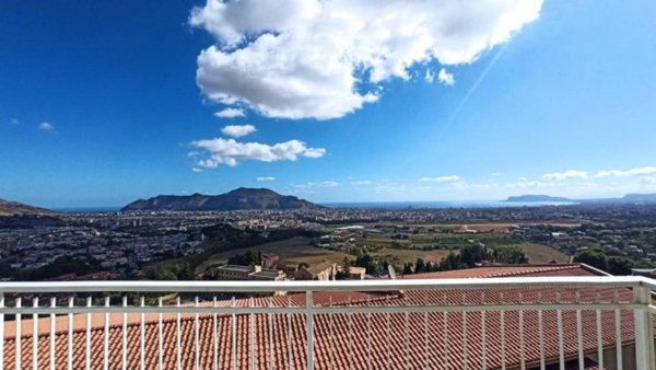 casa indipendente in vendita a Palermo in zona Baida
