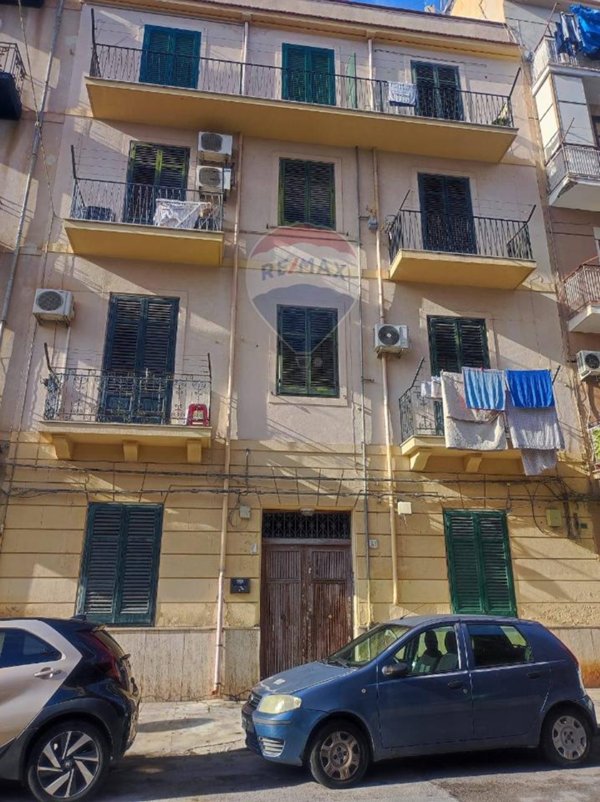 appartamento in vendita a Palermo in zona Montegrappa / Santa Rosalia