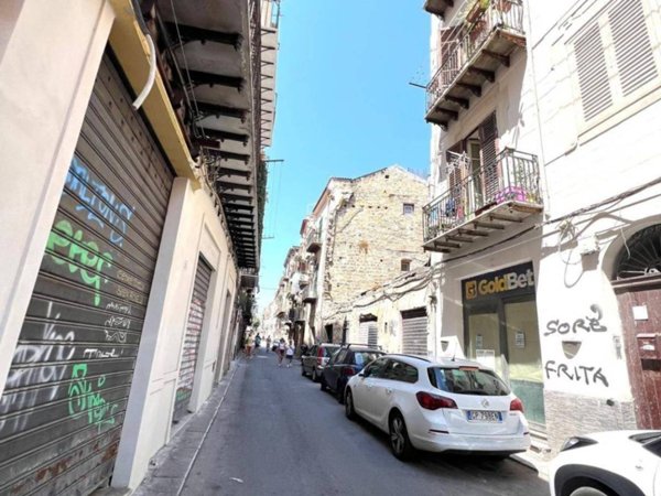 negozio in vendita a Palermo in zona Centro storico