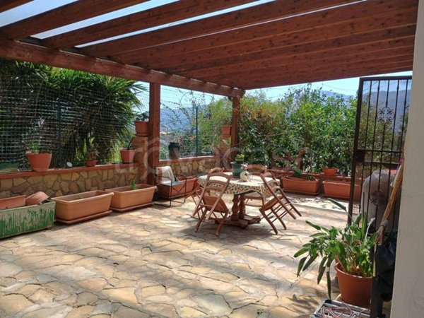 casa indipendente in vendita a Palermo