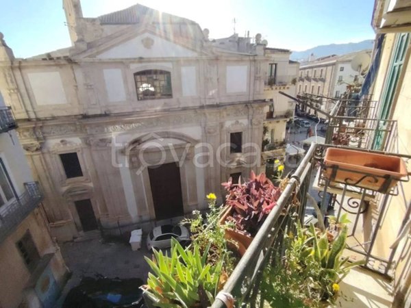 appartamento in vendita a Palermo in zona Centro storico