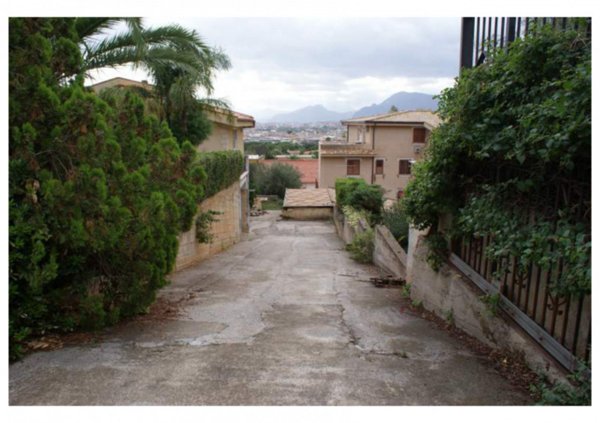 casa indipendente in vendita a Palermo