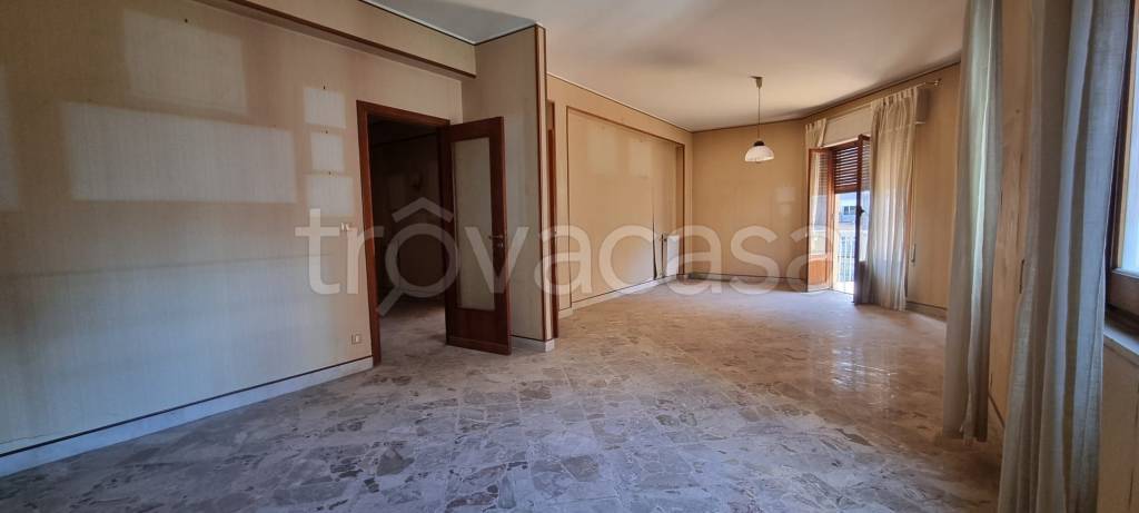 appartamento in vendita a Palermo in zona Malaspina/Palagonia