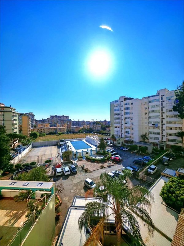 appartamento in vendita a Palermo in zona Malaspina/Palagonia
