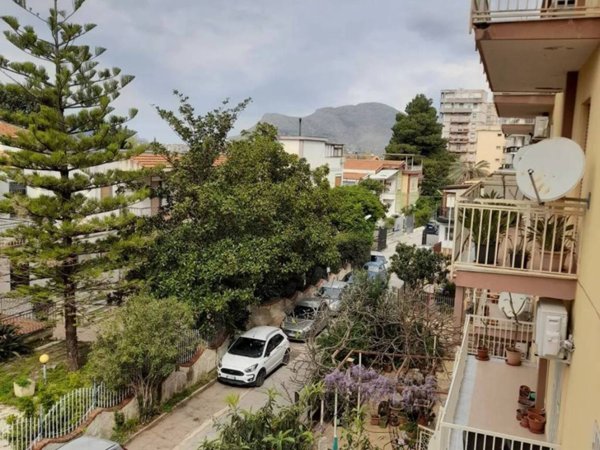appartamento in vendita a Palermo in zona Pallavicino