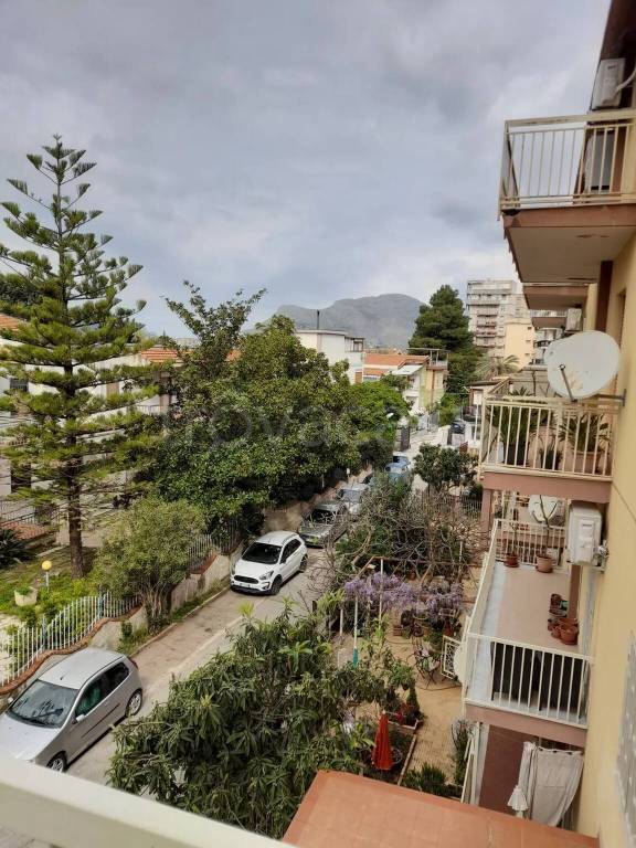 appartamento in vendita a Palermo in zona Pallavicino