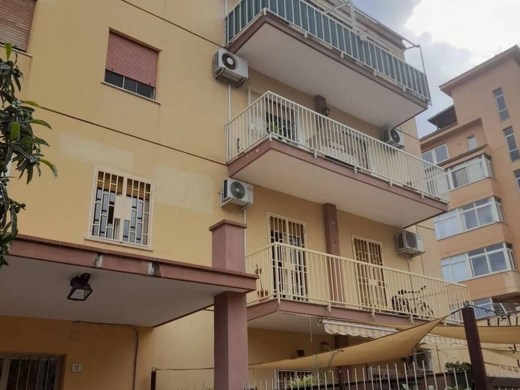 appartamento in vendita a Palermo in zona Pallavicino