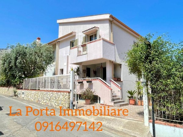 casa indipendente in vendita a Palermo in zona Sferracavallo