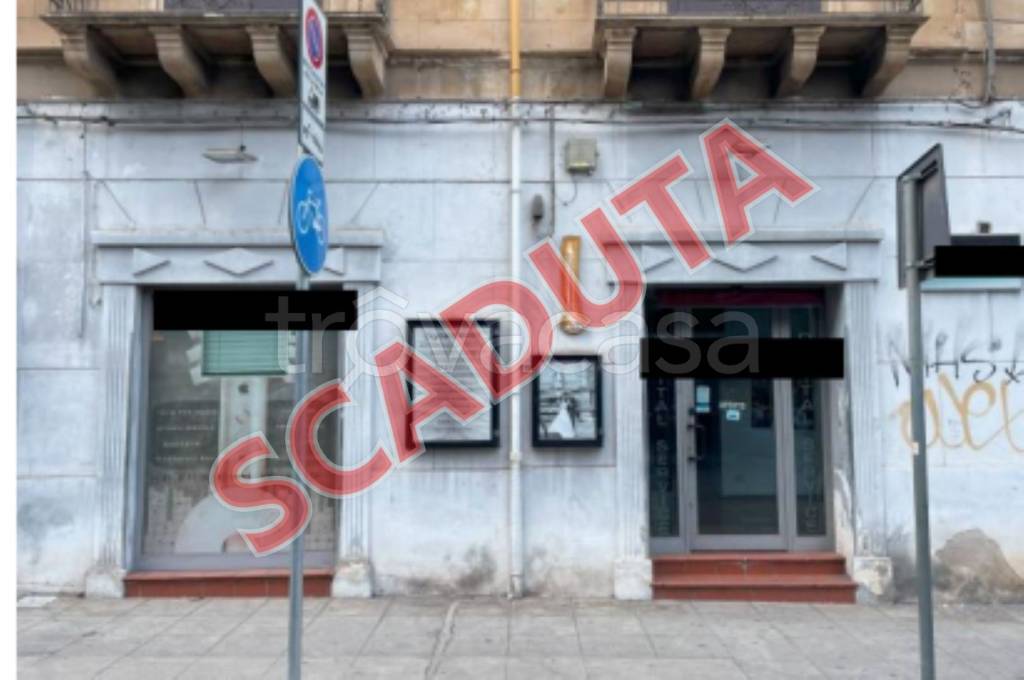 negozio in vendita a Palermo in zona Malaspina/Palagonia