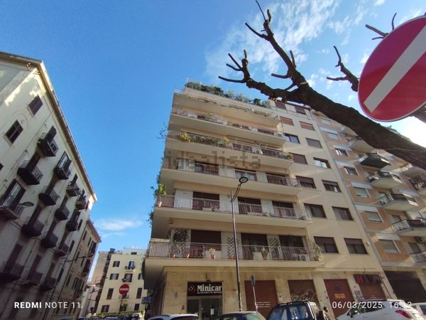 appartamento in vendita a Palermo in zona Libertà