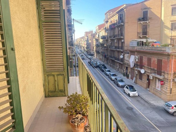 appartamento in vendita a Palermo in zona Oreto