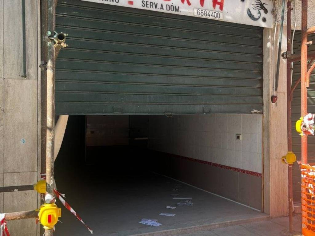 negozio in vendita a Palermo in zona San Lorenzo