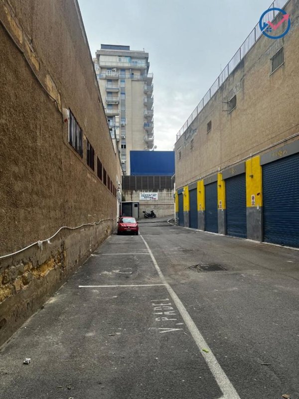 negozio in vendita a Palermo in zona Montepellegrino