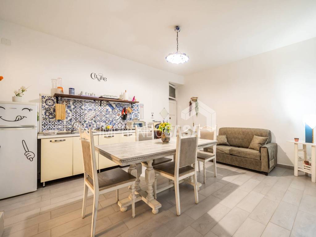 appartamento in vendita a Palermo in zona Zisa