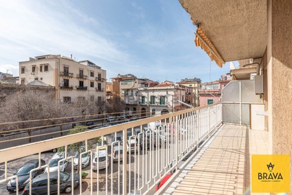 appartamento in vendita a Palermo in zona Politeama
