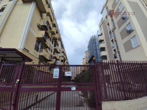 appartamento in vendita a Palermo in zona Montegrappa / Santa Rosalia